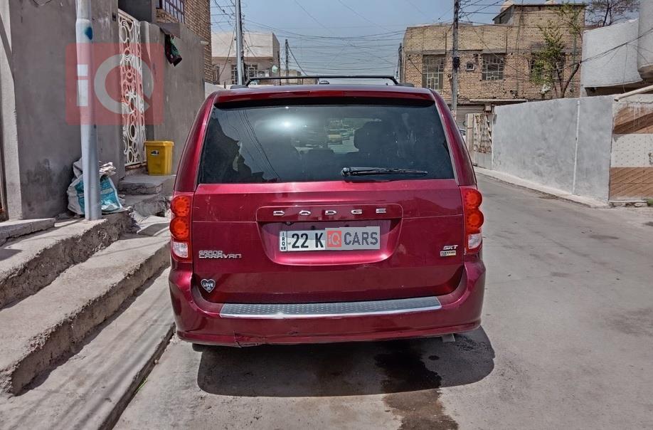 دودج جراند كارافان